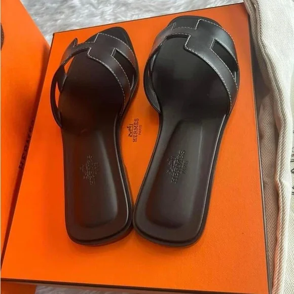 Hermes sandals ❌❌❌SOLD❌❌❌ - Picture 3 of 3